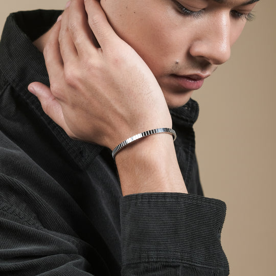 Tili Bangle (Stainless Steel)