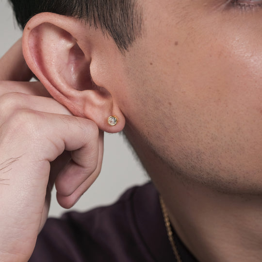 Bezi  Teeny-Tiny CZ Studs (18K Gold Vermeil)