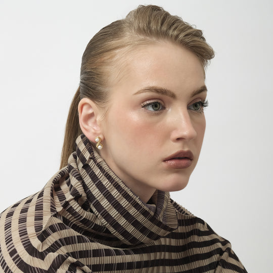 Fini Pearl Studs (18K Gold Brass)