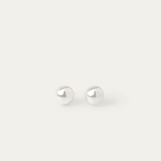 Mela Tiny Pearl Studs (18K Gold Vermeil)