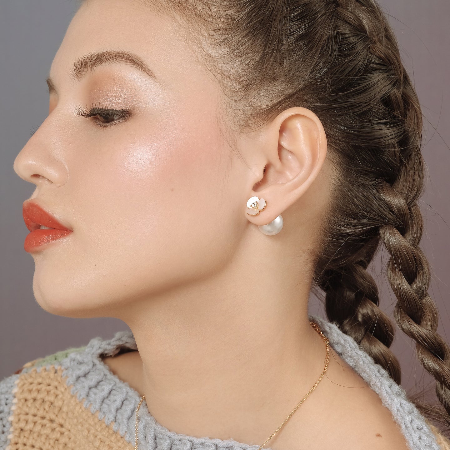 files/mia-pearl-stud-earrings-18k-gold-plated-1new.jpg