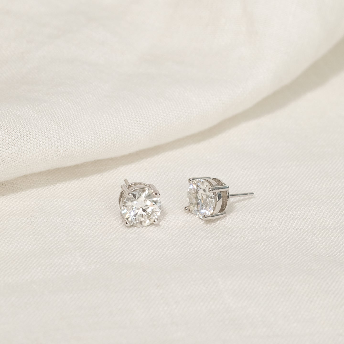 files/stel-2-0ct-moissanite-stud-earrings-925-sterling-silver-1.jpg