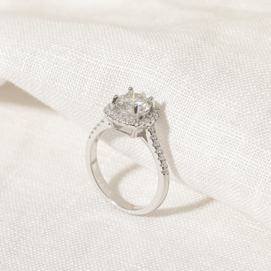 Vicky 1.0ct Moissanite Ring (925 Sterling Silver, Size 11)
