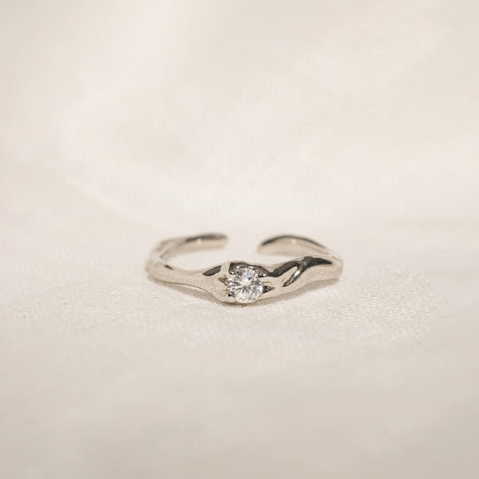 Antwa CZ Ring (925 Sterling Silver)
