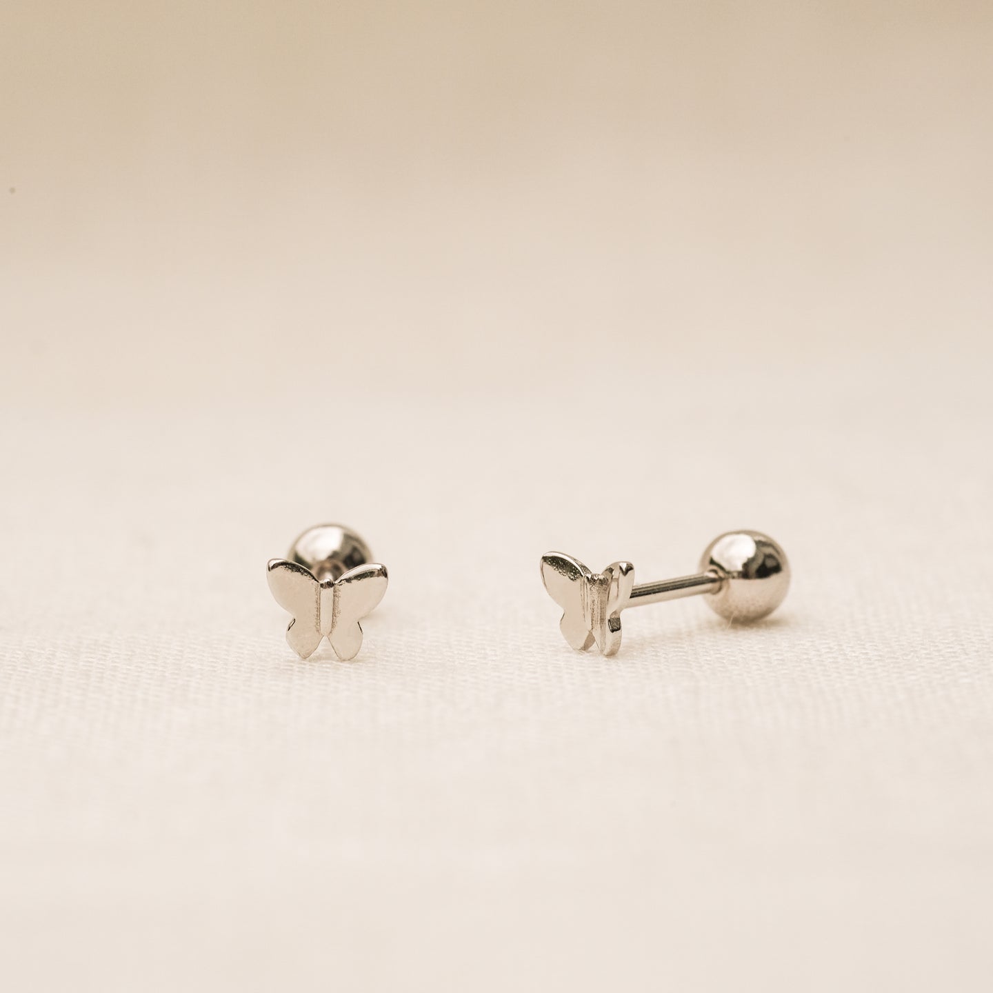products/cali-stud-earrings-925-sterling-silver-1.jpg