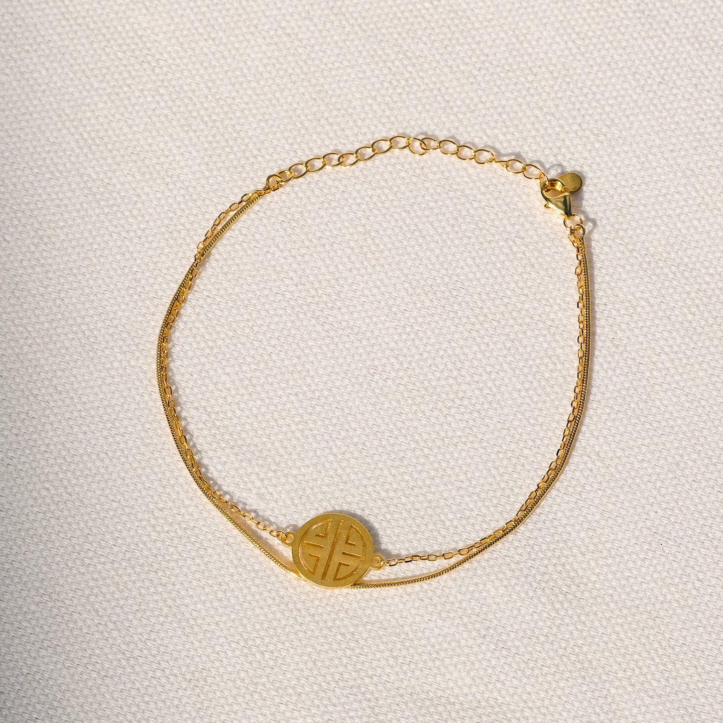 products/dua-bracelet-18k-gold-vermeil-1.jpg