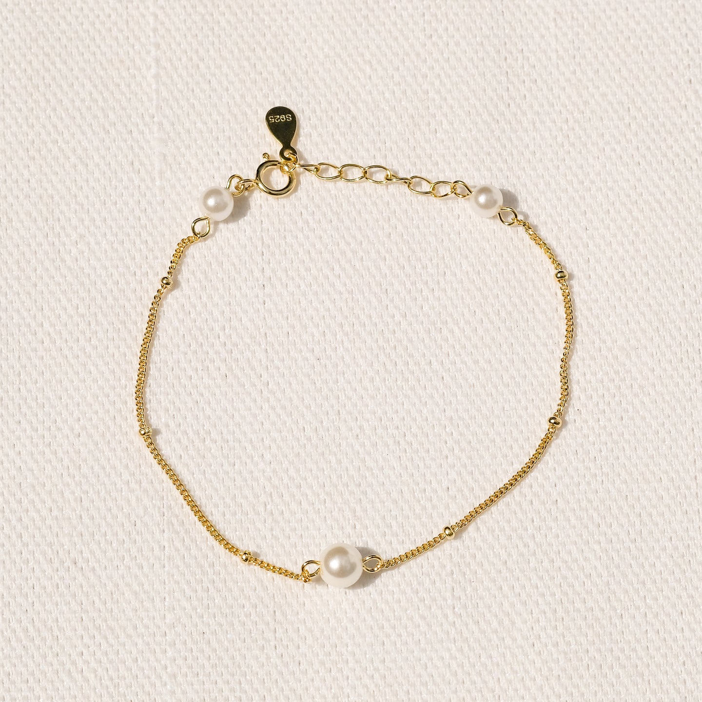 products/evan-pearl-bracelet-18k-gold-vermeil-1.jpg