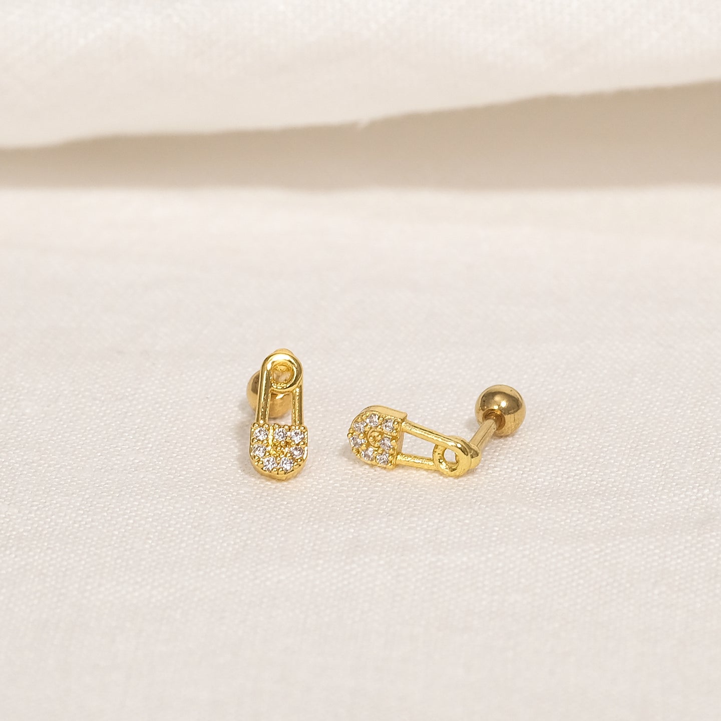 products/josef-cz-stud-earrings-18k-gold-stainless-steel-1.jpg
