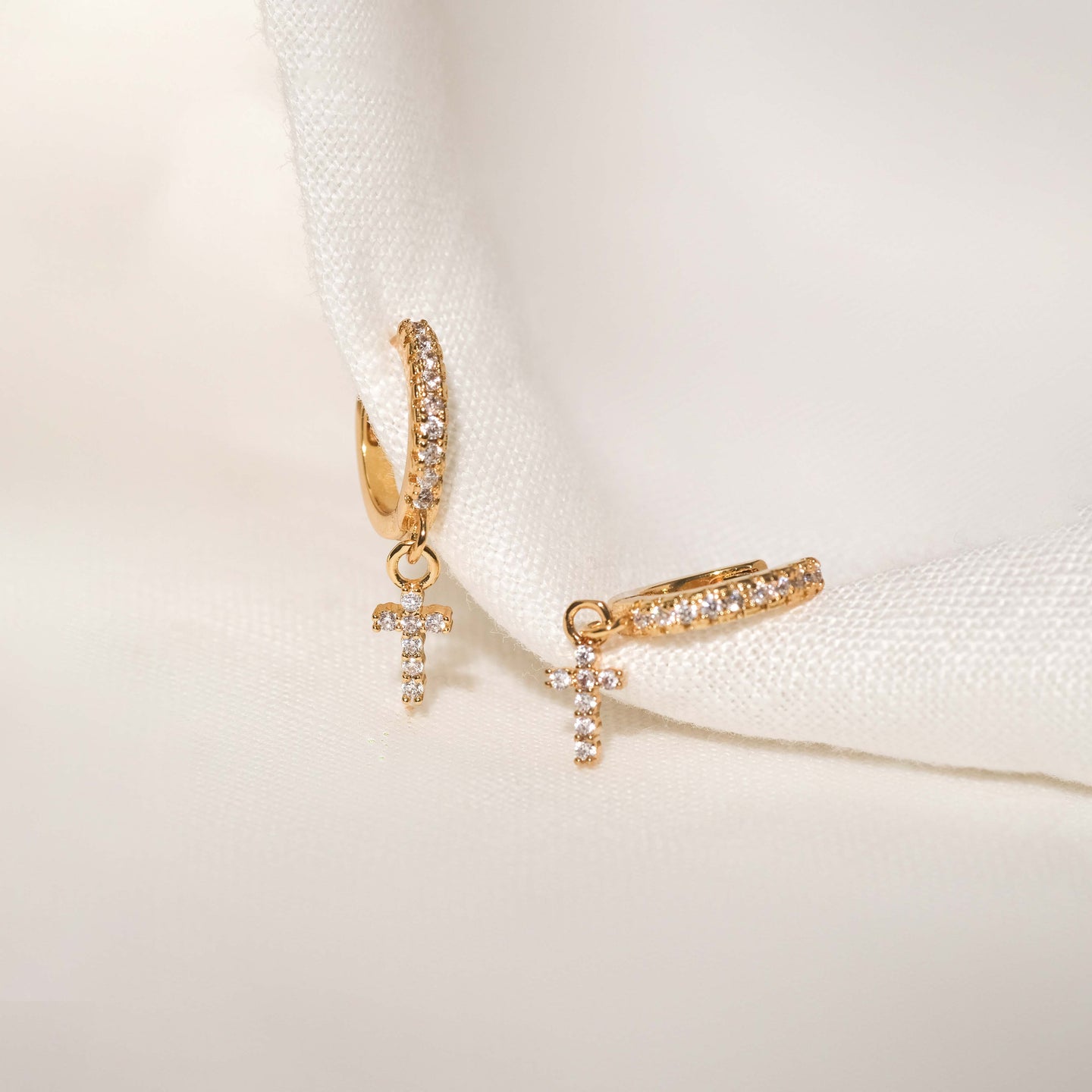 products/kirsti-cz-earrings-18k-gold-stainless-steel-2.jpg