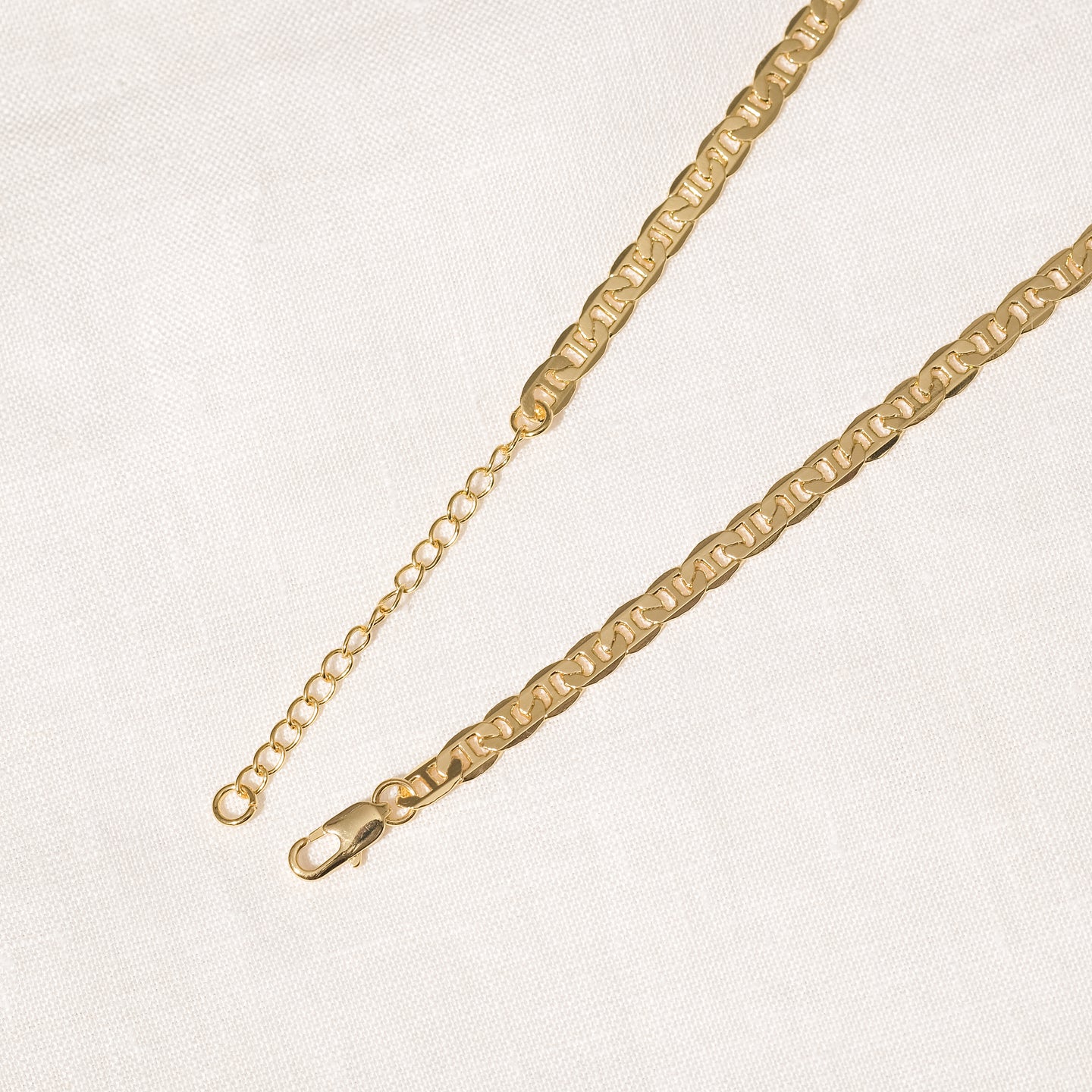 products/long-alfio-necklace-18k-gold-brass-2.jpg