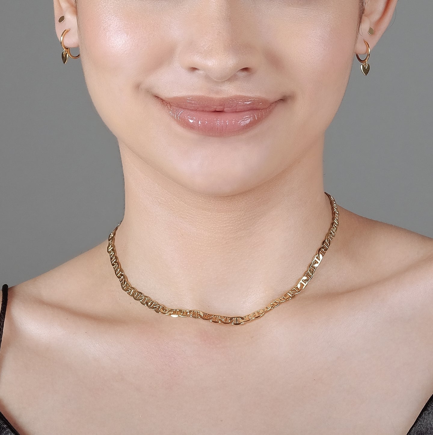 products/manda-18k-gold-vermeil-studs-2.jpg