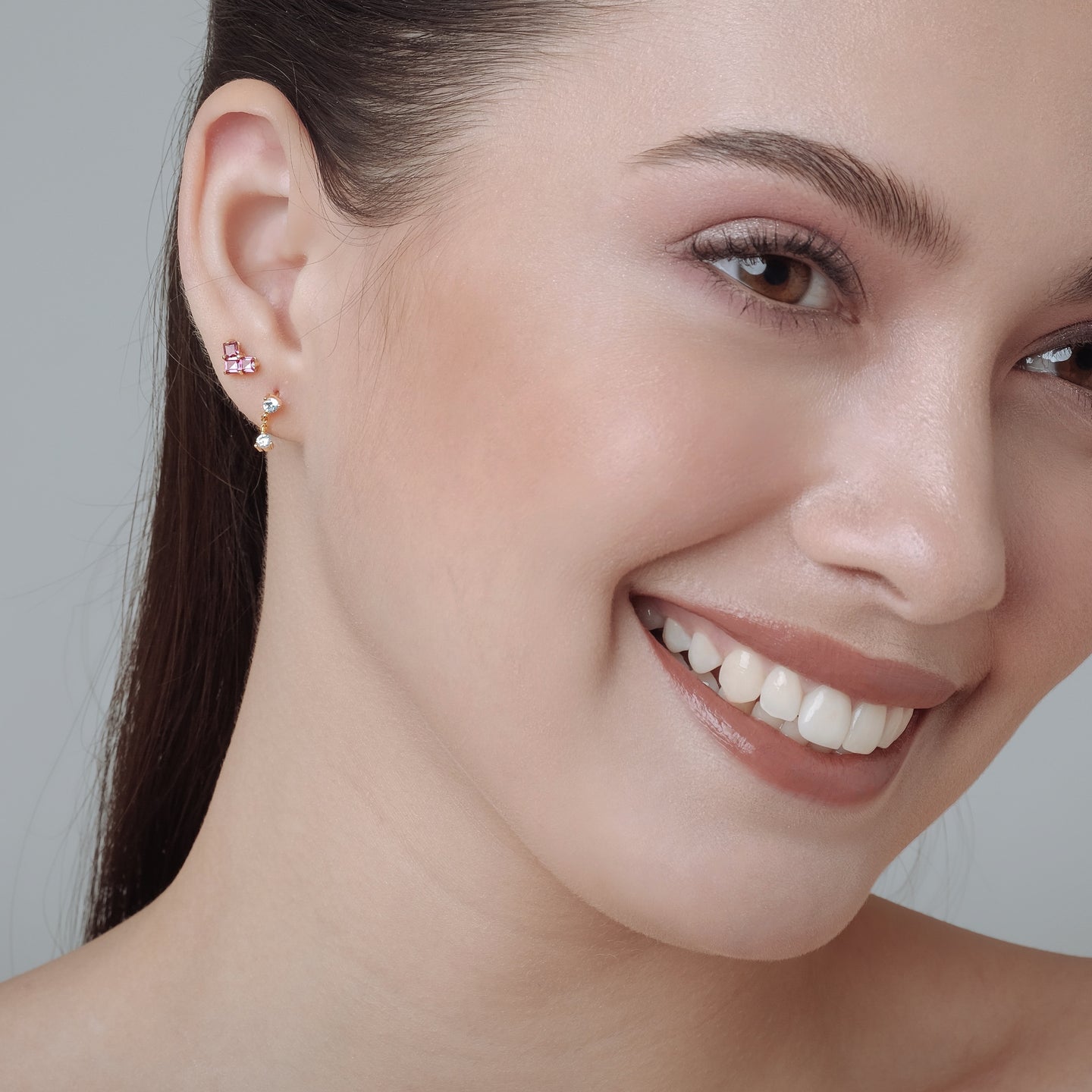products/nadi-cz-stud-earrings-18k-gold-vermeil-3.jpg