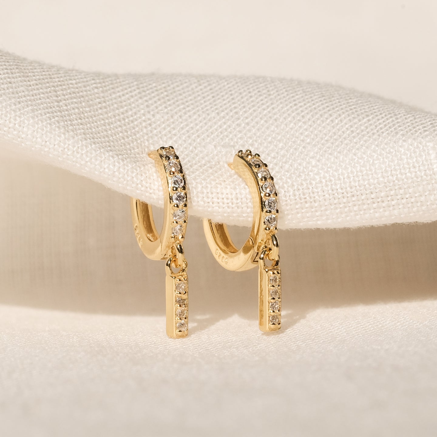 products/sahara-18kgold-vermeil-hoops-1_ef87114b-1eae-412b-96d5-15a95dd3acbe.jpg