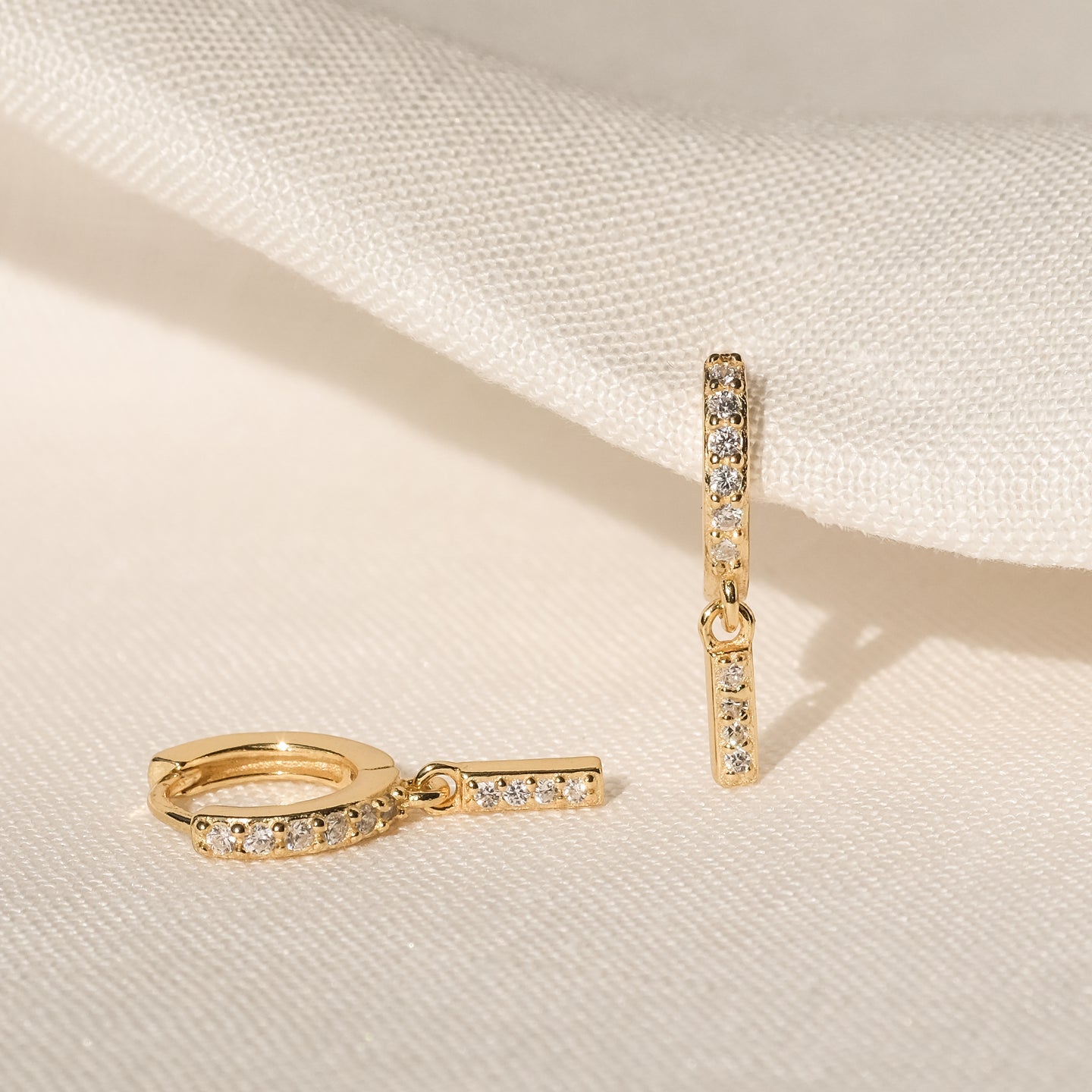 products/sahara-18kgold-vermeil-hoops-2_97fba7c6-3e4c-4ece-a083-5a8430958747.jpg