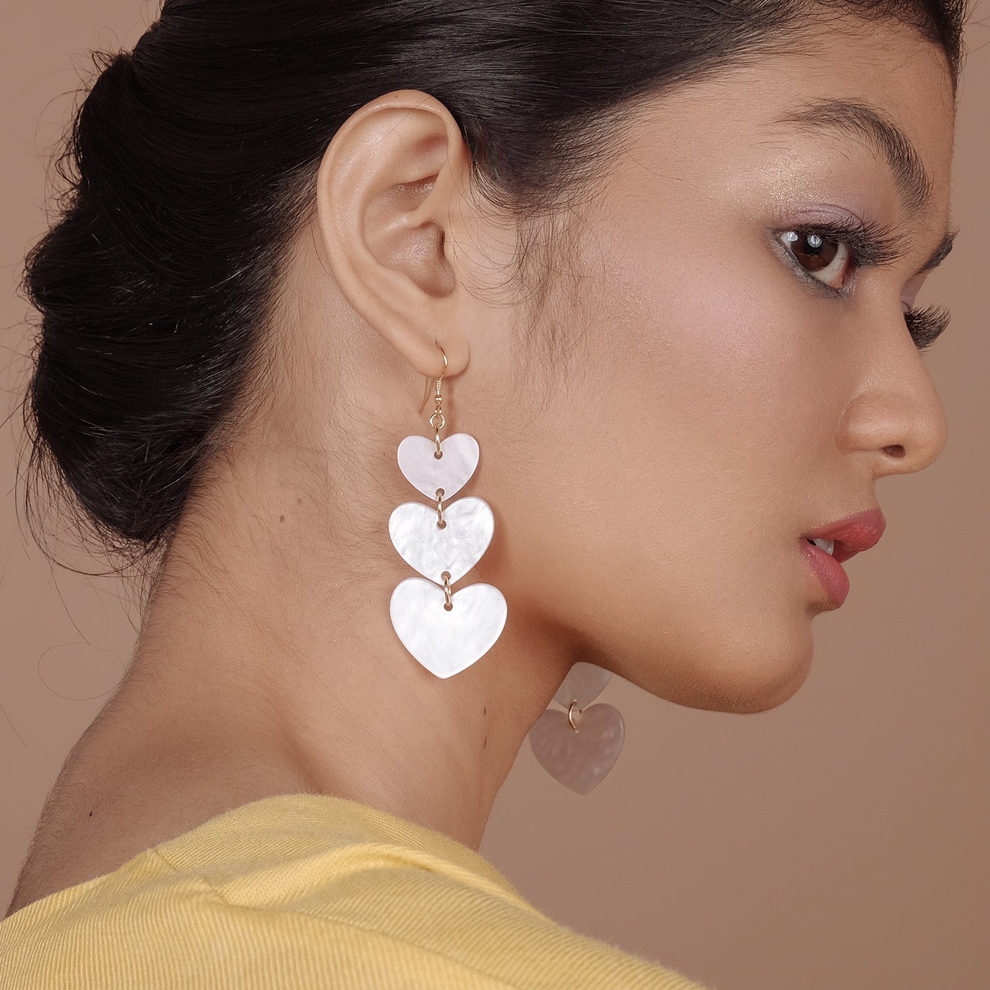 products/sally-acrylic-earrings-18k-gold-vermeil-2.jpg