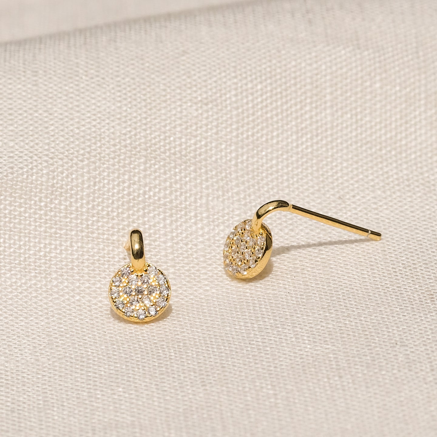 products/shin-cz-stud-earrings-18k-gold-vermeil-1.jpg