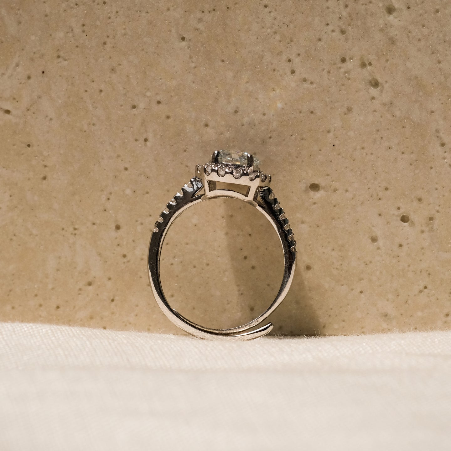 products/tesa-1ct-moissanite-ring-925-sterling-silver-4.jpg