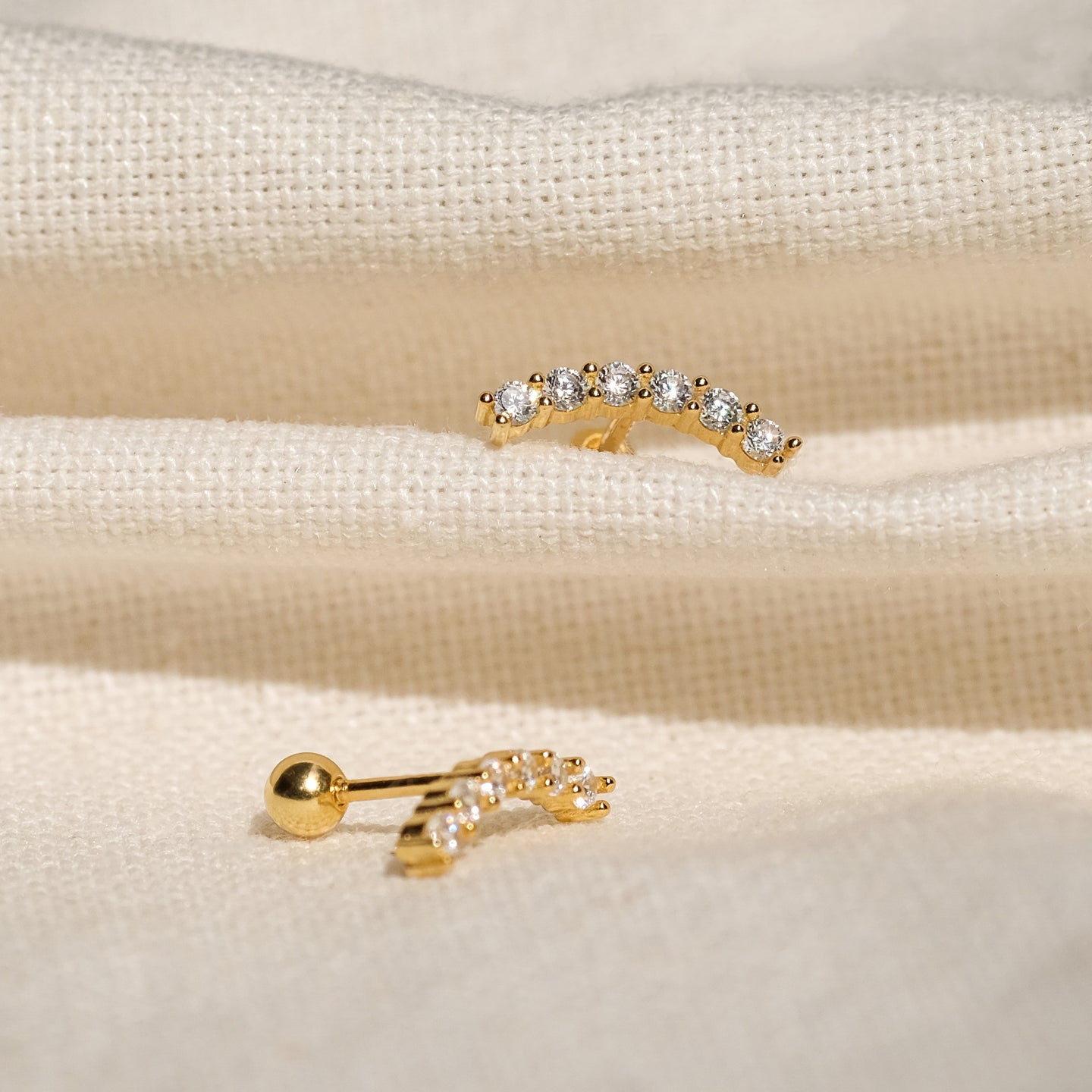 products/vana-cz-stud-earrings-18k-gold-vermeill-clear-stone-1.jpg