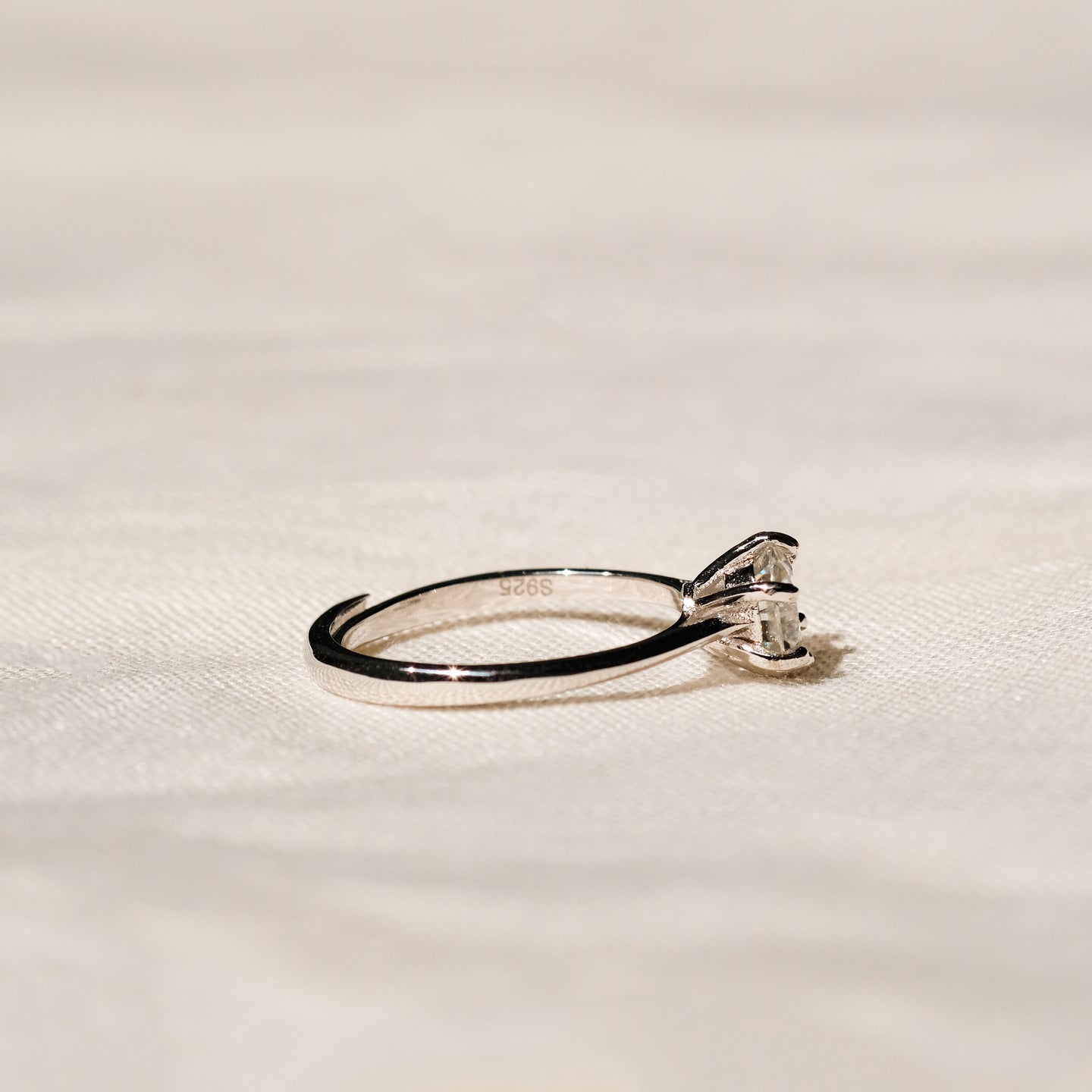 products/wana-1ct-moissanite-ring-925-sterling-silver-4.jpg