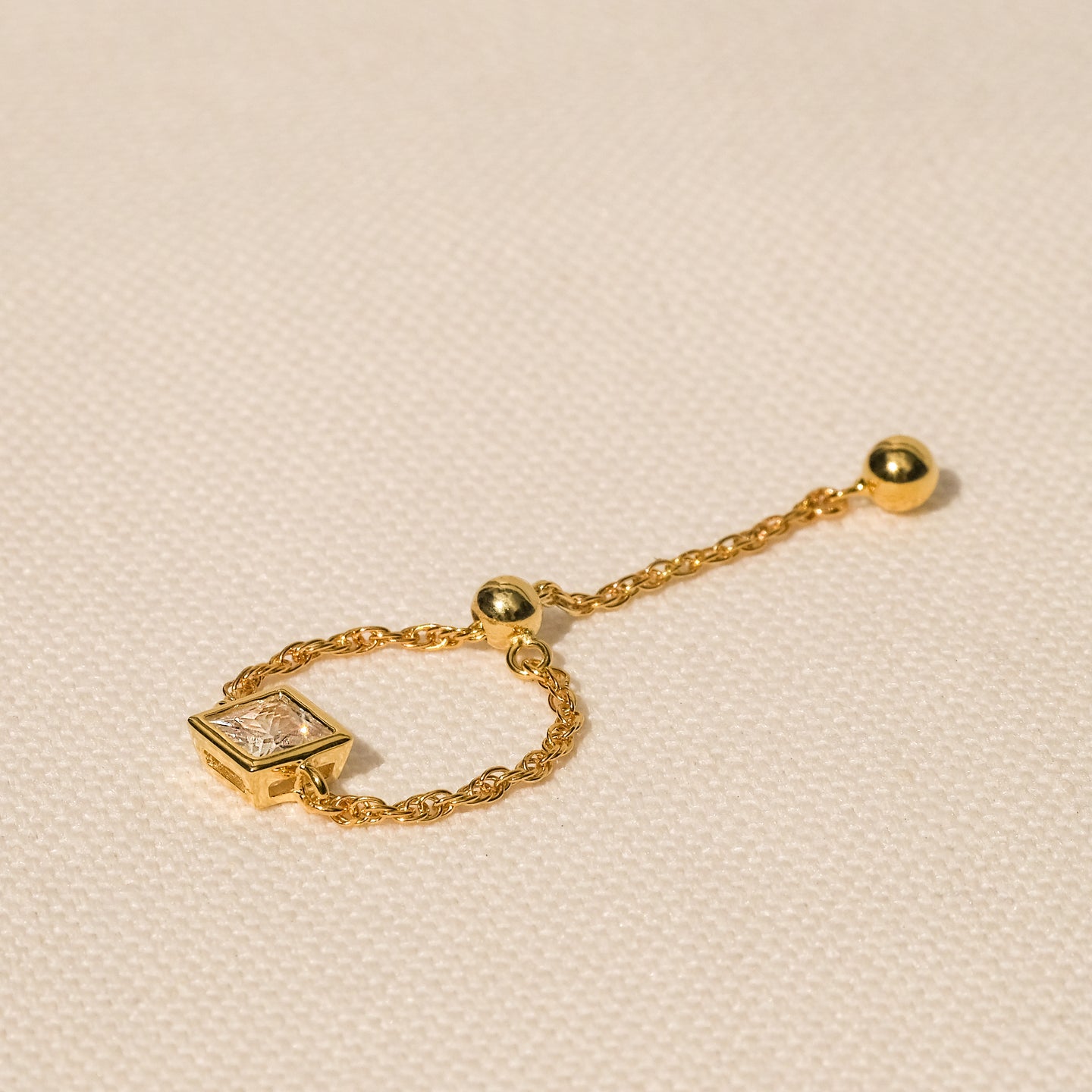 products/ynar-cz-ring-18k-gold-vermeil-1.jpg
